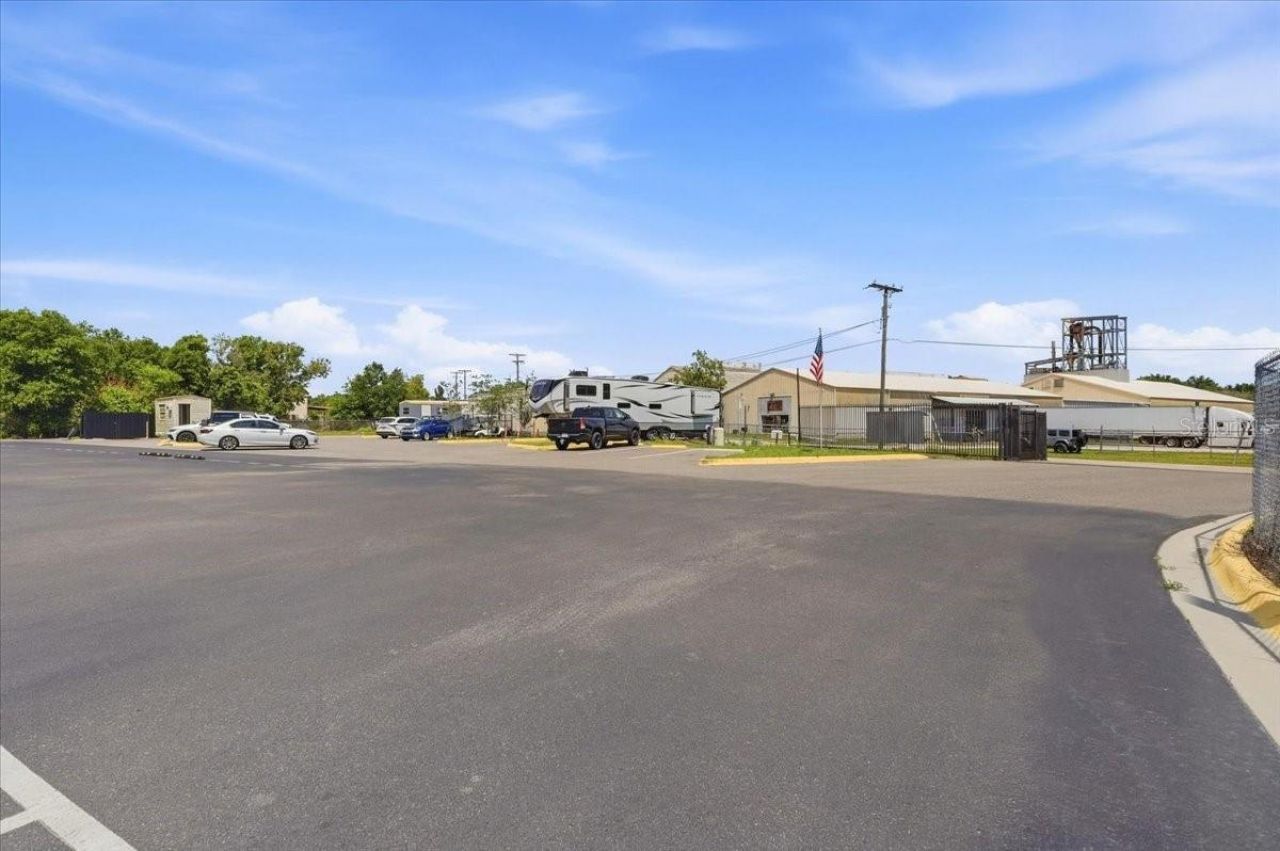 100 S Airport Road , Lake Wales, FL 33859 Photo