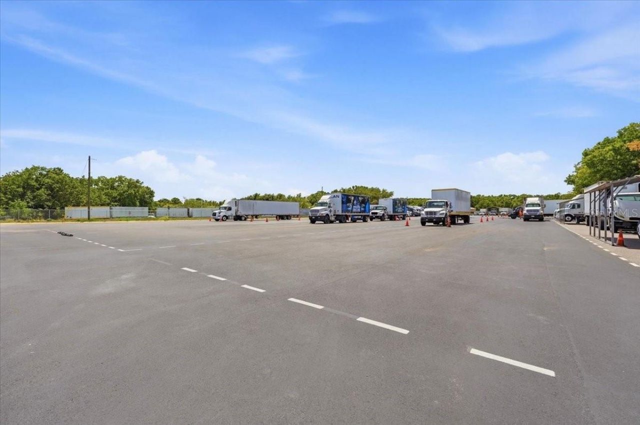 100 S Airport Road , Lake Wales, FL 33859 Photo