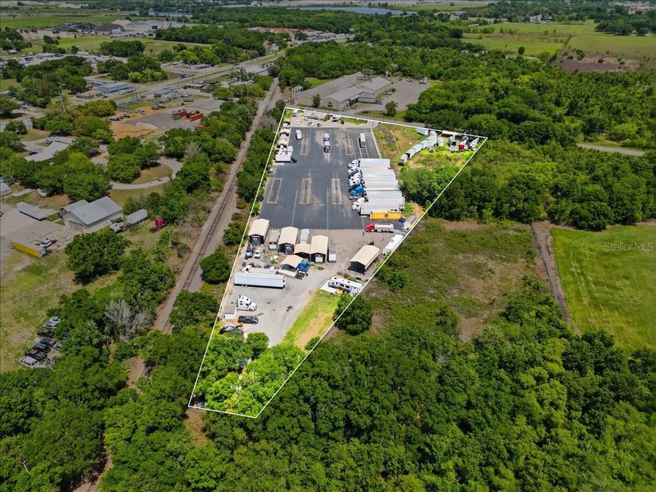 100 S Airport Road , Lake Wales, FL 33859 Photo