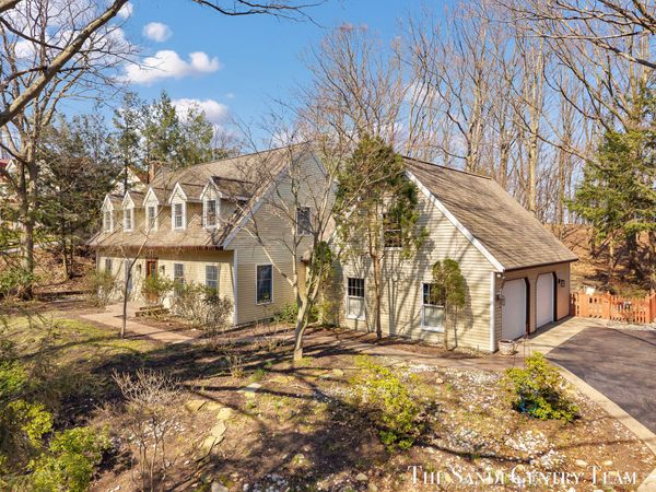 309 Stickney Ridge Road, Grand Haven, MI 49417