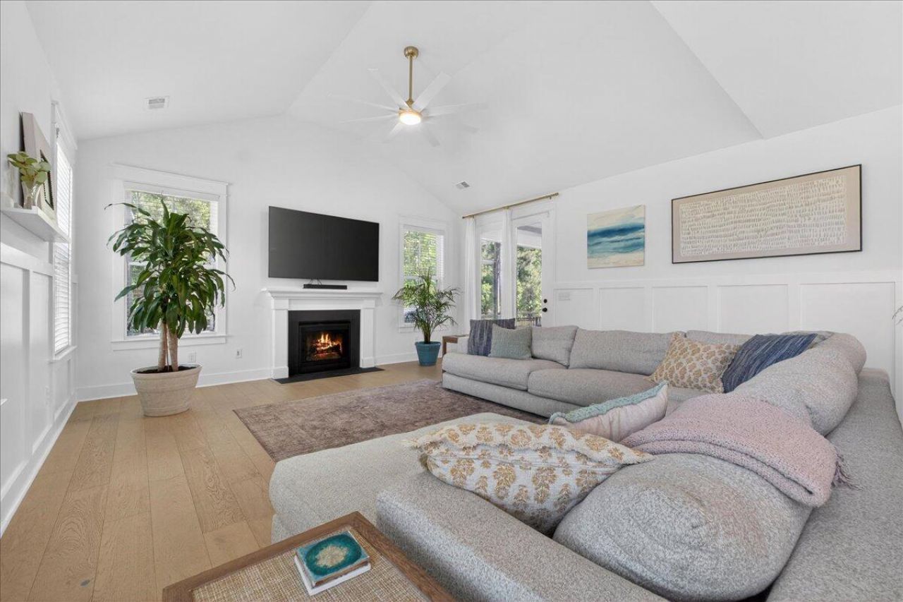 391 Wappoo Trace Lane Photo 19