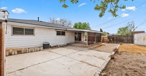 3305 Probasco Way, Sparks, NV 89431 Photo