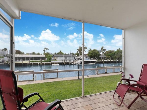 455 Paradise Isle Blvd , Unit 101, Hallandale Beach, FL 33009