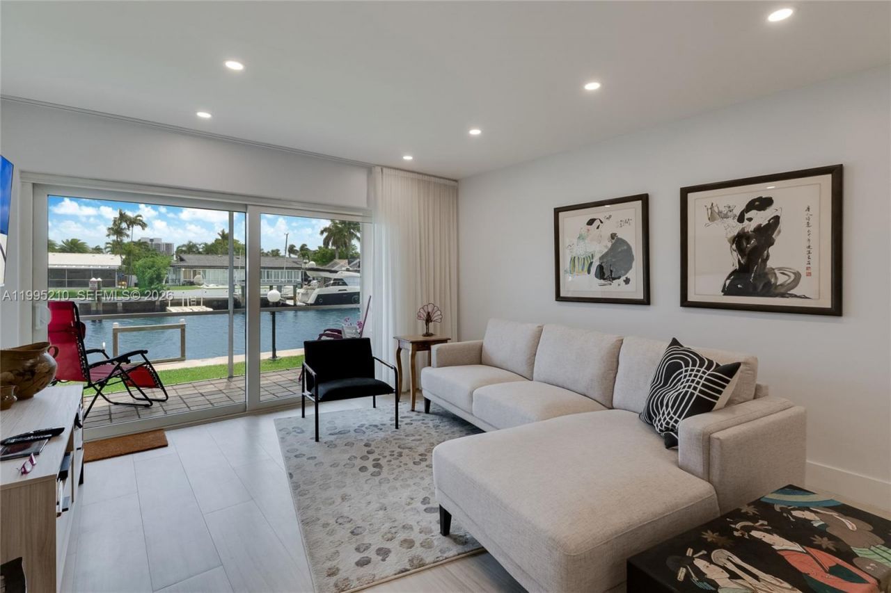 455 Paradise Isle Blvd, Unit 101, Hallandale Beach, FL 33009 Photo