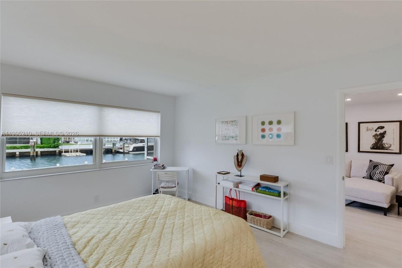 455 Paradise Isle Blvd, Unit 101, Hallandale Beach, FL 33009 Photo