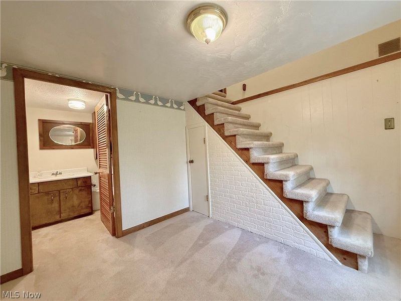 1181 Clement Avenue, Belpre, OH 45714 Photo 17