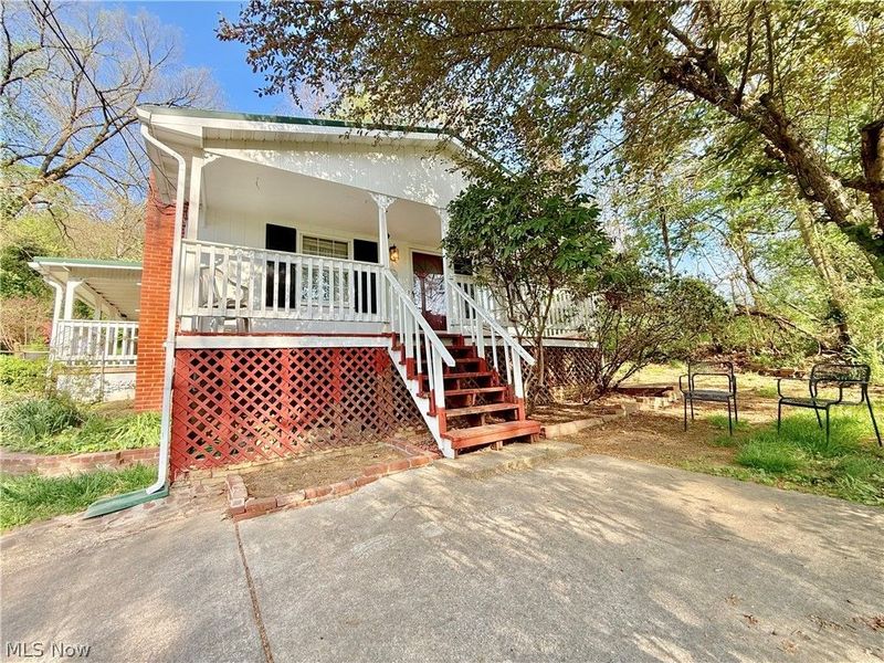 1181 Clement Avenue, Belpre, OH 45714 Photo 2