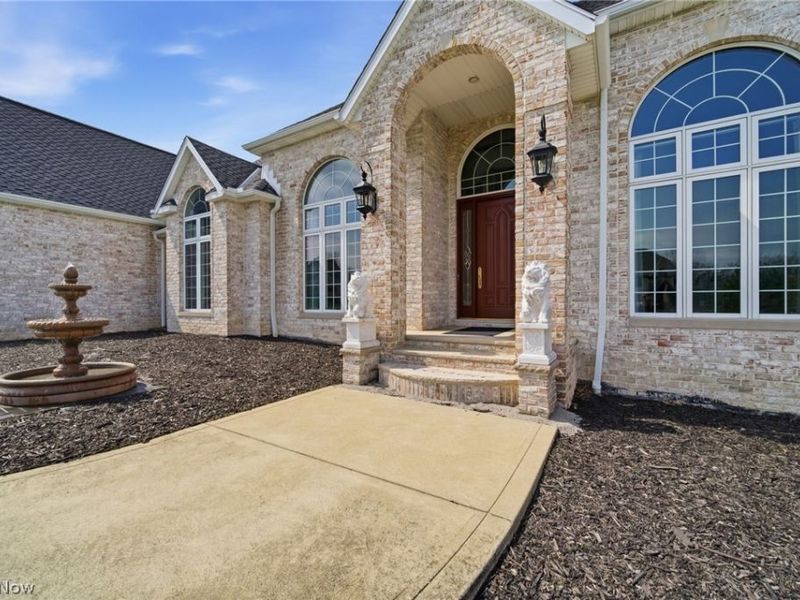 10584 Queens Way, North Royalton, OH 44133 Photo 14