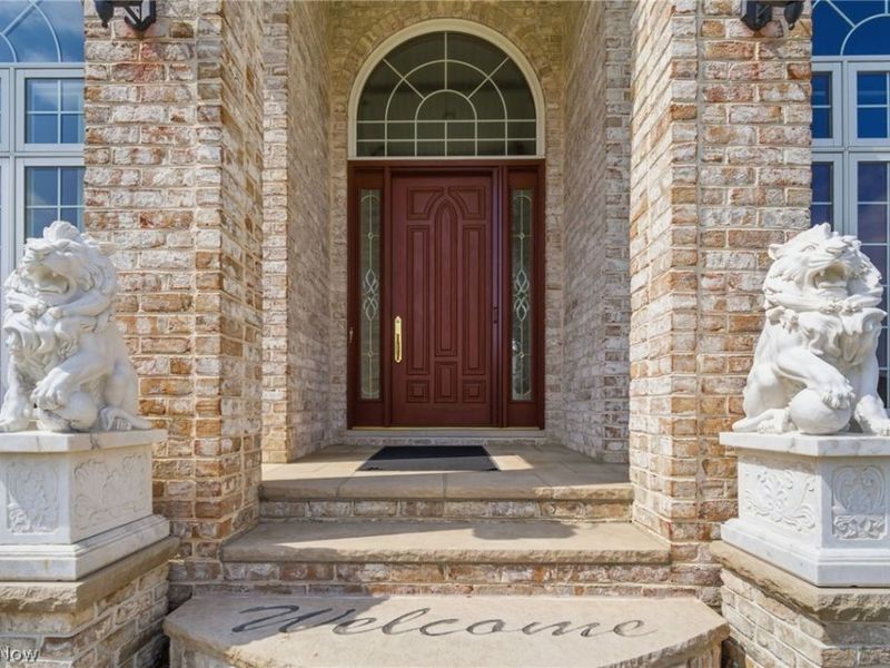 10584 Queens Way, North Royalton, OH 44133 Photo 15