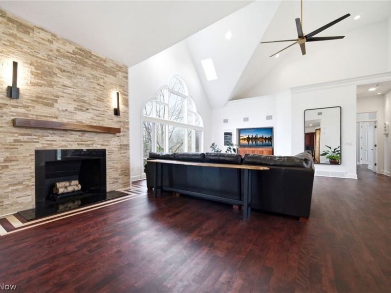 10584 Queens Way, North Royalton, OH 44133 Photo 17