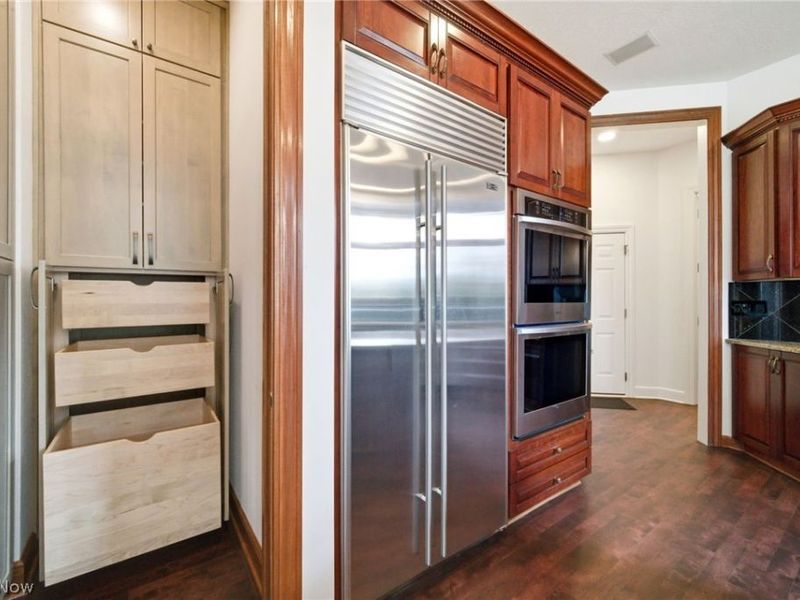 10584 Queens Way, North Royalton, OH 44133 Photo 20