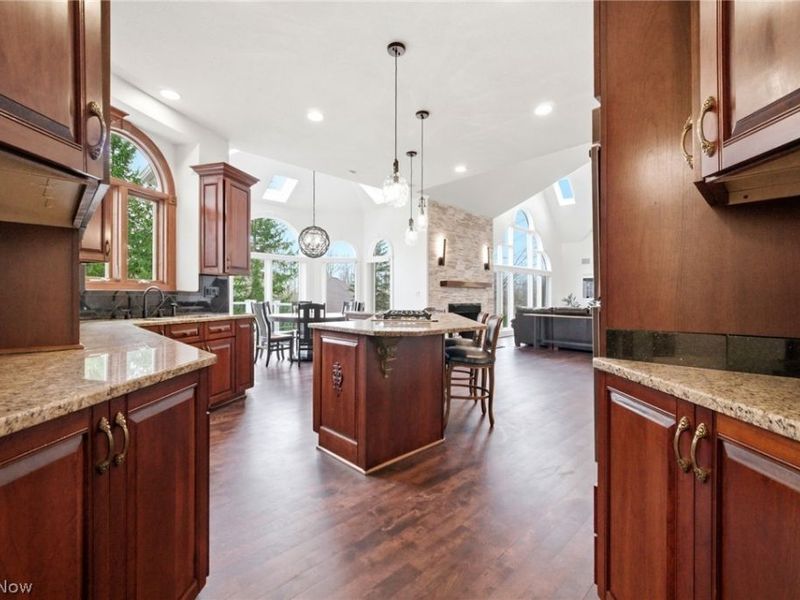 10584 Queens Way, North Royalton, OH 44133 Photo 21