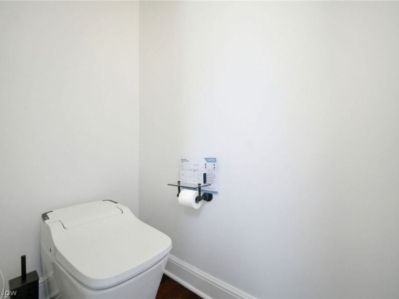 10584 Queens Way, North Royalton, OH 44133 Photo 29