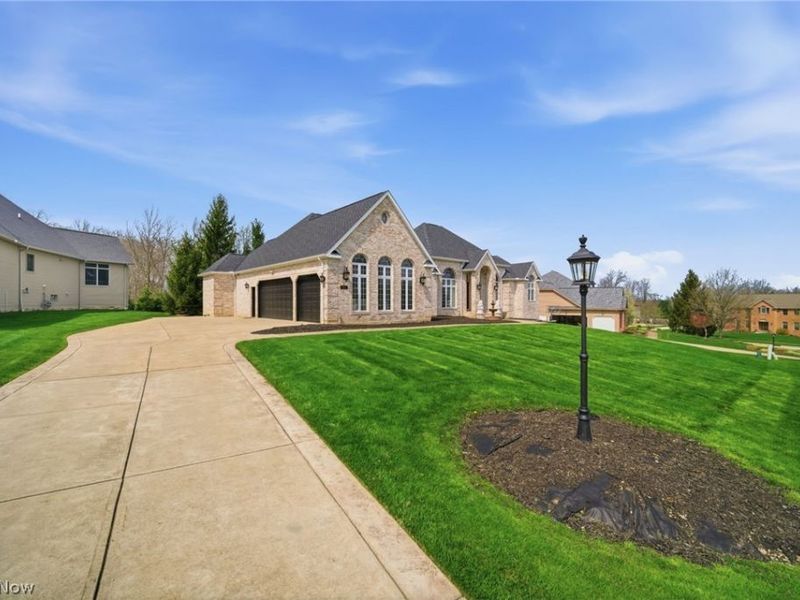 10584 Queens Way, North Royalton, OH 44133 Photo 48