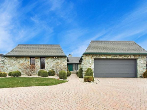 1309 Montgomery Drive , Deerfield, IL 60015