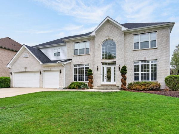 484 W Haleys Hill Court , Palatine, IL 60074