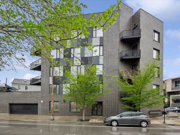 550 N Ogden Avenue , Unit 4N, Chicago, IL 60642