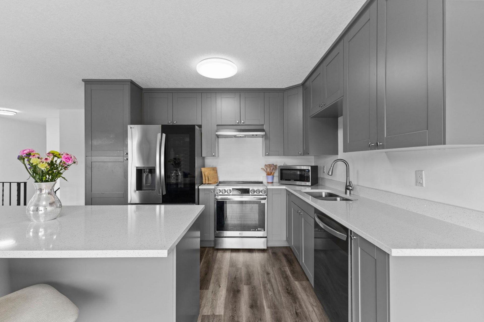 10402 Yorktown Lane N, Maple Grove, MN 55369