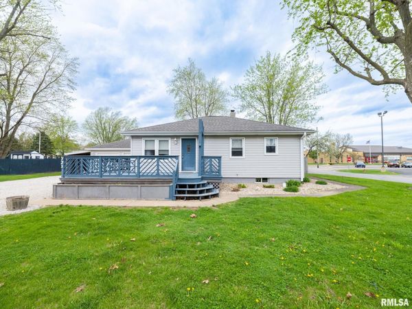 721 E PARTRIDGE Street, Metamora, IL 61548