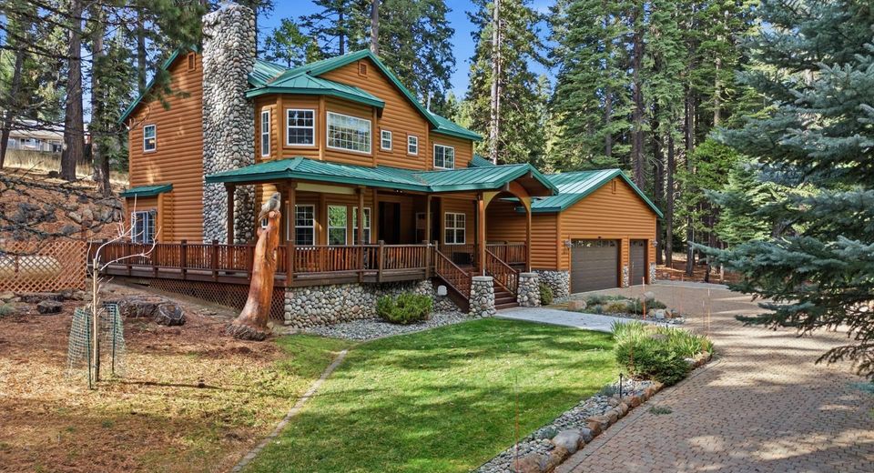 1017 Timber Ridge Road , Lake Almanor, CA 96137 Photo