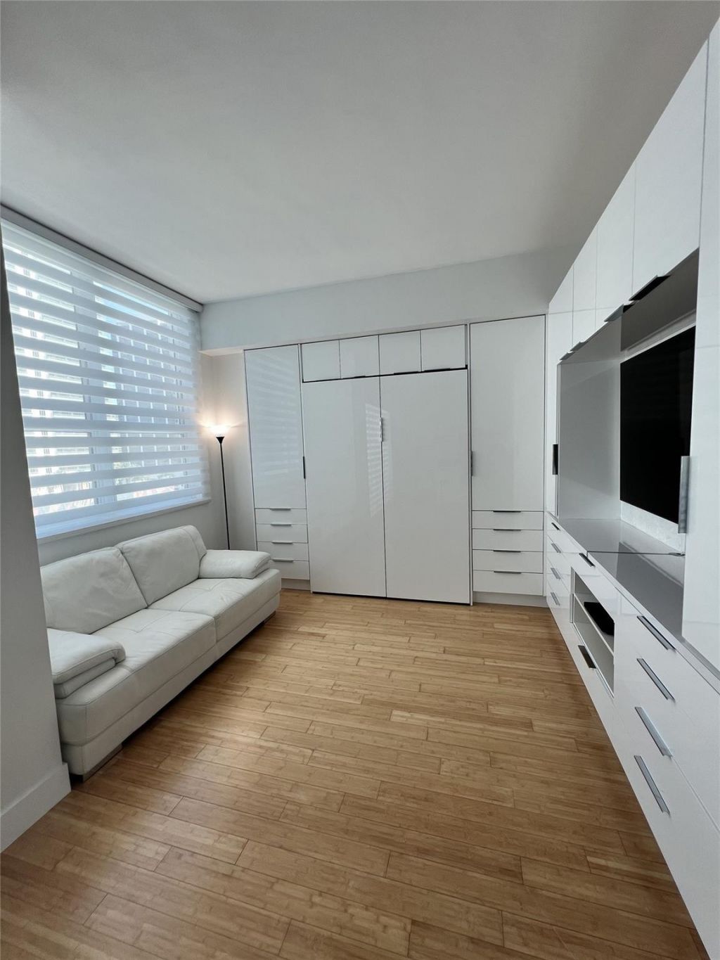 133 NE 2nd Avenue, Miami, FL 33132 Photo