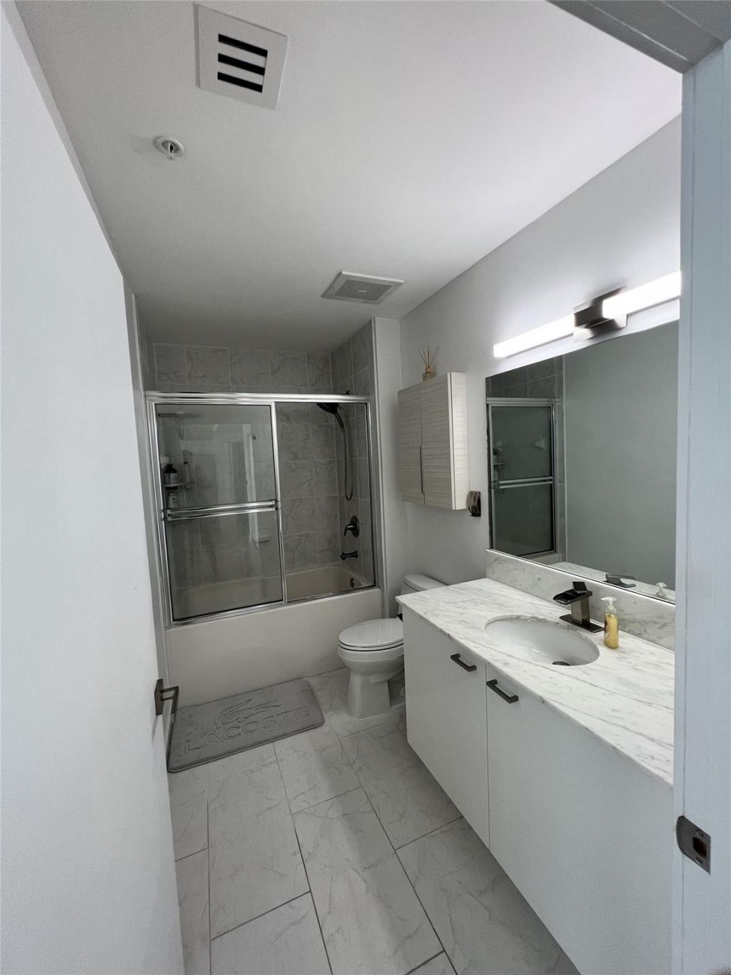 133 NE 2nd Avenue, Miami, FL 33132 Photo