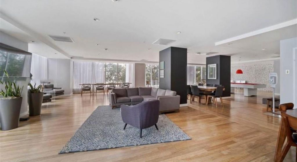 133 NE 2nd Avenue, Miami, FL 33132 Photo