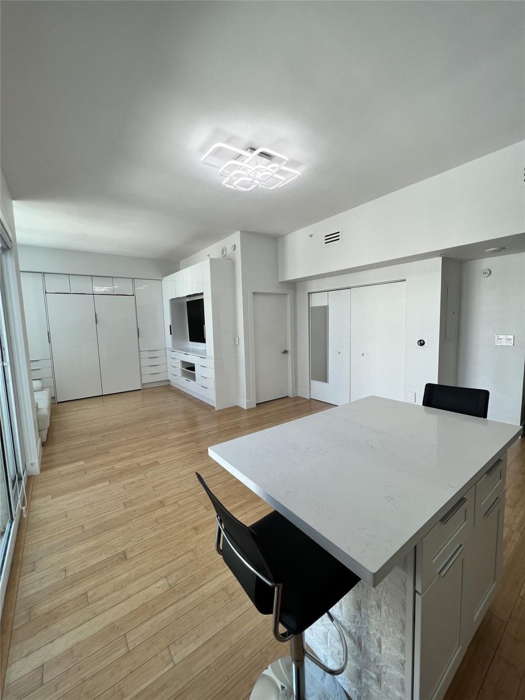 133 NE 2nd Avenue, Miami, FL 33132 Photo