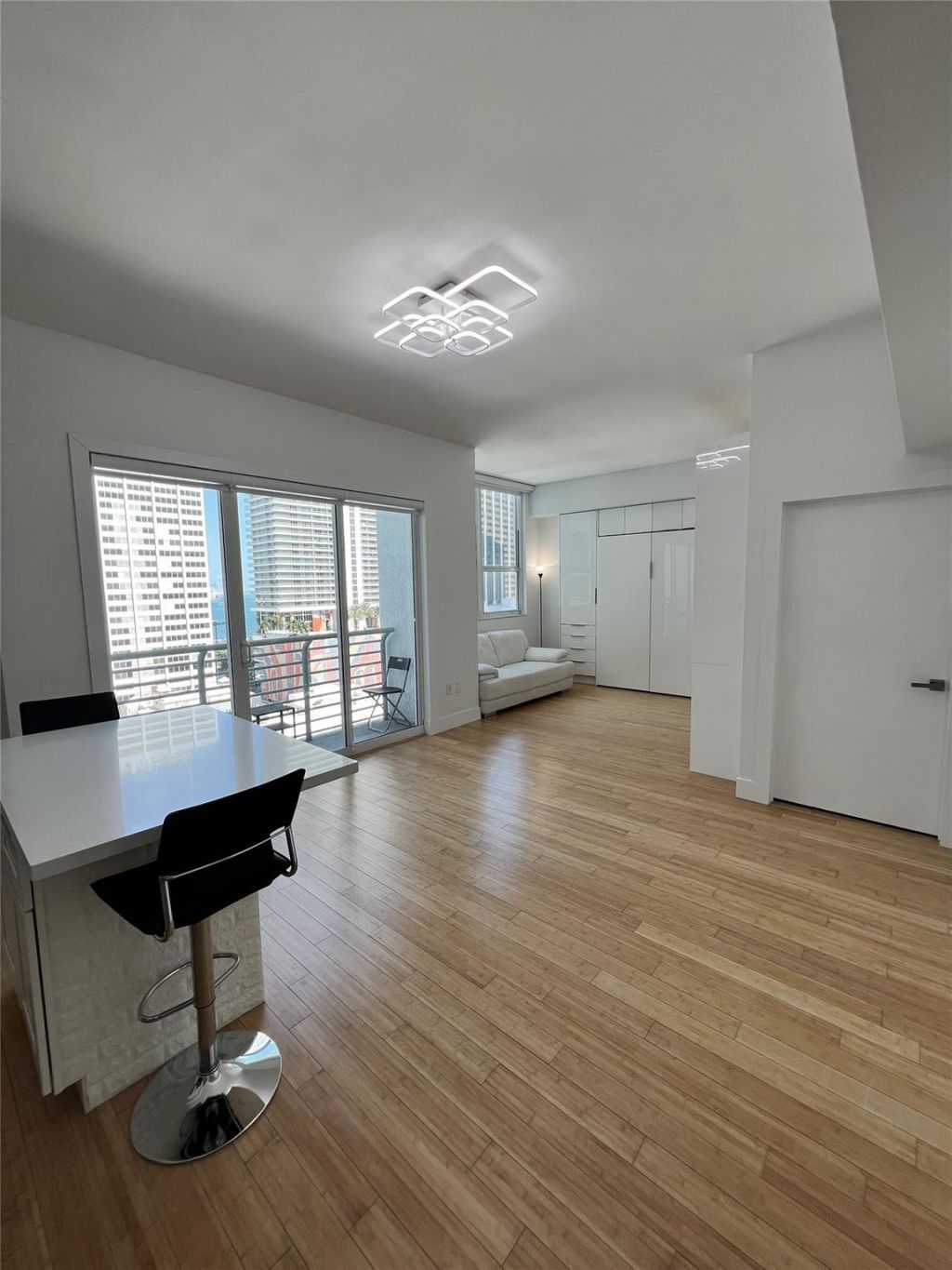 133 NE 2nd Avenue, Miami, FL 33132 Photo