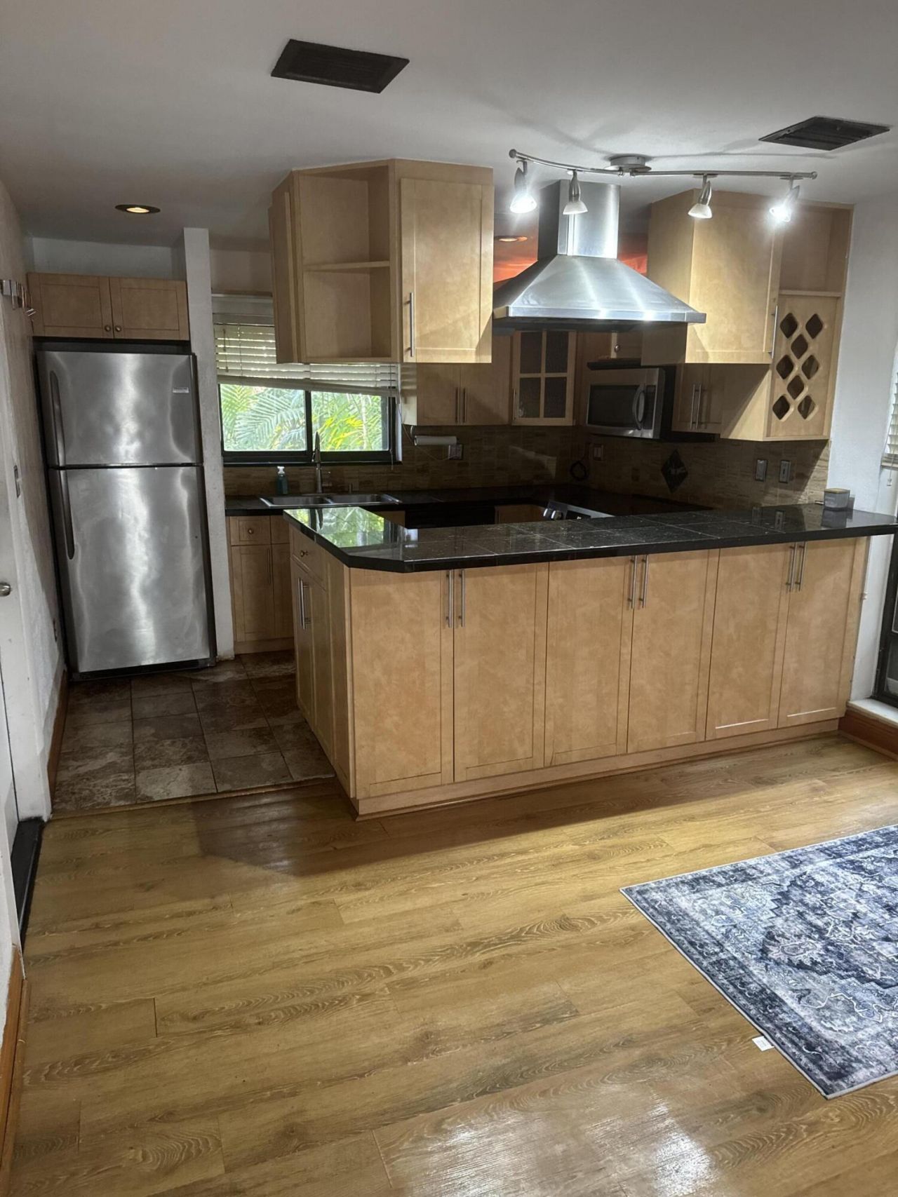 1000 NW N River Drive, Unit 16, Miami, FL 33136 Photo