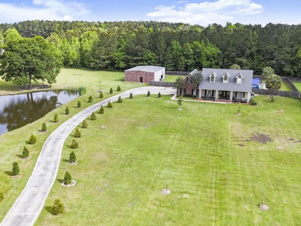 33798 Cane Market Rd, Walker, LA 70785