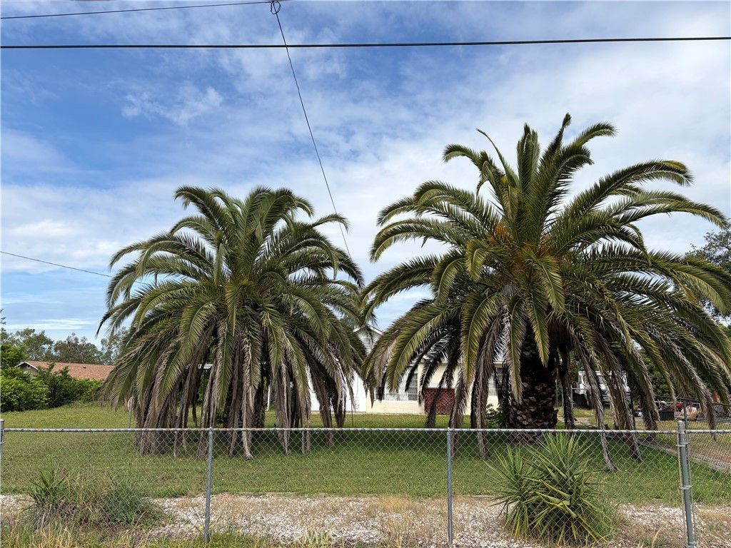 4 Buehler Avenue, Oroville, CA 95966 Main Photo