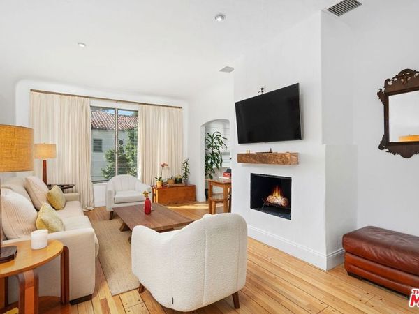 1345 N Hayworth Avenue, Unit 206, West Hollywood, CA 90046