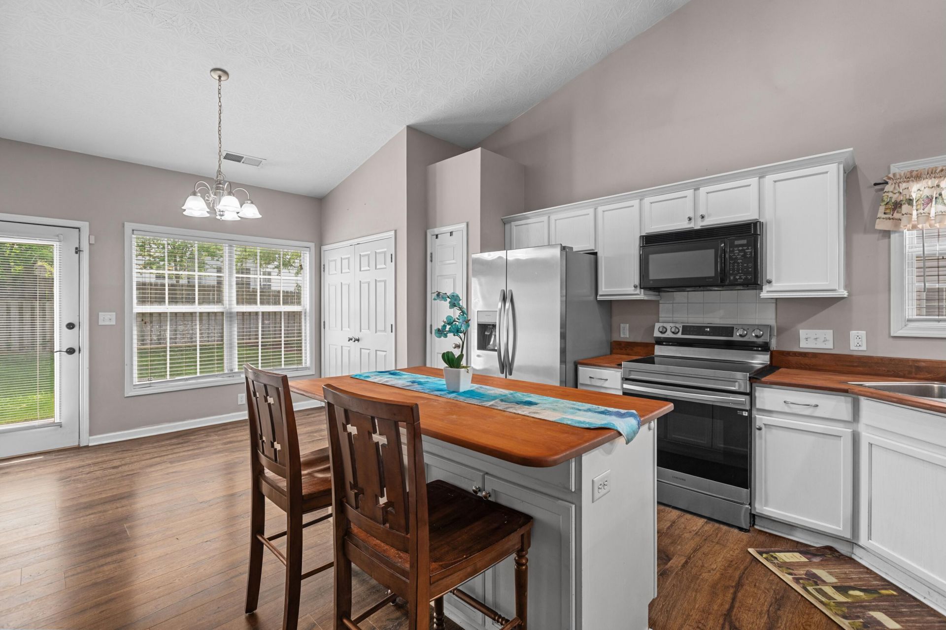 112 Irving Lane, Georgetown, KY 40324 Main Photo