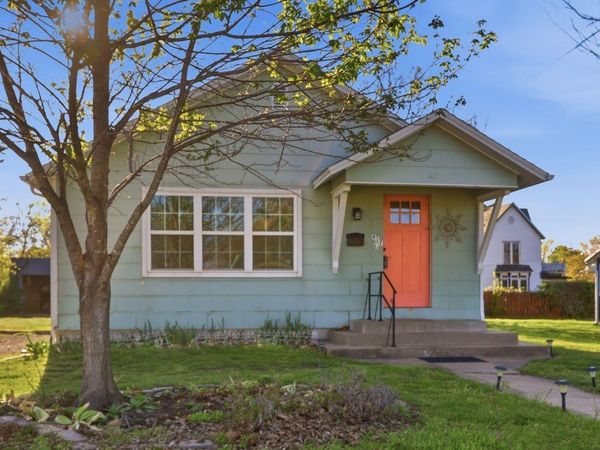 417 S Park Avenue, Aurora, MO 65605