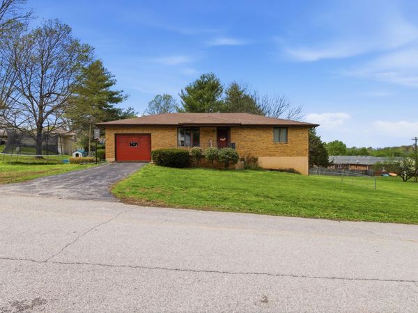 423 Jeanne Drive, Mt Vernon, MO 65712