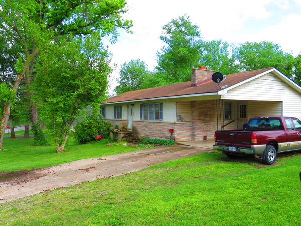 303 W Jennifer Street, Mansfield, MO 65704
