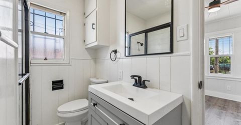 3928 San Leandro St, Oakland, CA 94601 Photo