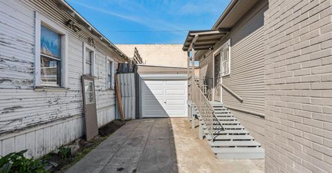 3928 San Leandro St, Oakland, CA 94601 Photo