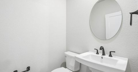 3818 E Commerce Way, Sacramento, CA 95834 Photo