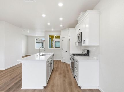 3818 E Commerce Way, Sacramento, CA 95834 Photo