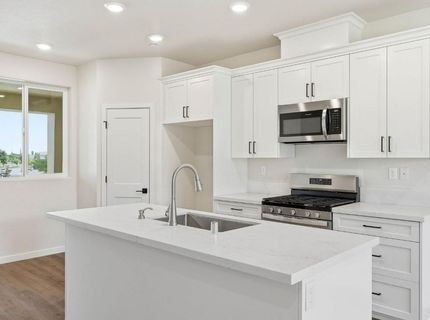 3818 E Commerce Way, Sacramento, CA 95834 Photo