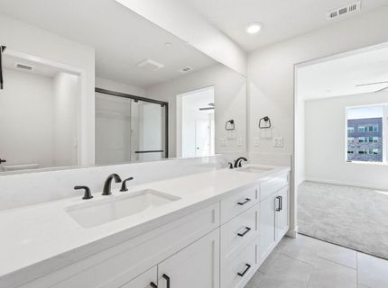 3818 E Commerce Way, Sacramento, CA 95834 Photo