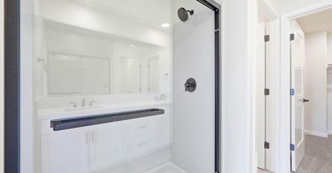 3818 E Commerce Way, Sacramento, CA 95834 Photo