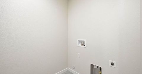 3818 E Commerce Way, Sacramento, CA 95834 Photo