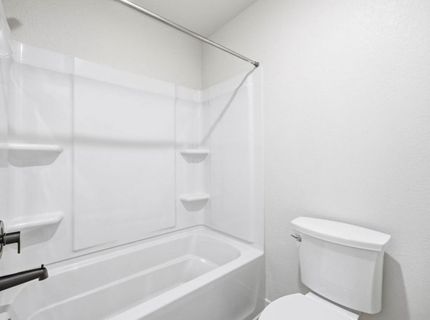 3818 E Commerce Way, Sacramento, CA 95834 Photo