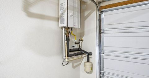 3818 E Commerce Way, Sacramento, CA 95834 Photo