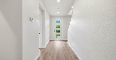 3818 E Commerce Way, Sacramento, CA 95834 Photo