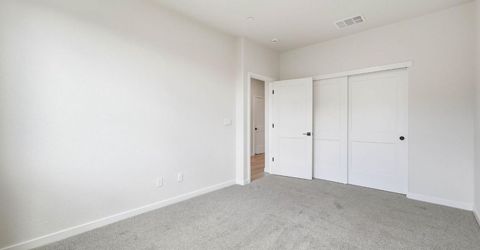 3818 E Commerce Way, Sacramento, CA 95834 Photo