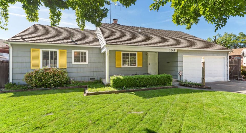 3245 Becerra Way, Sacramento, CA 95821 Photo